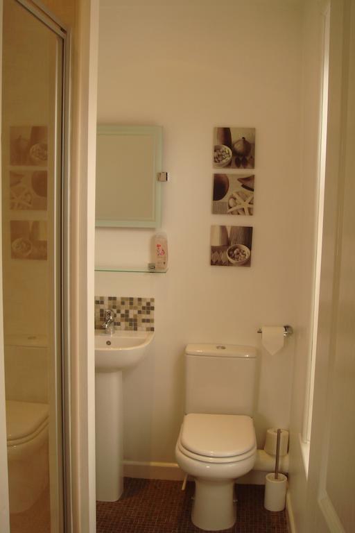 בולטון Wendover Guest House חדר תמונה